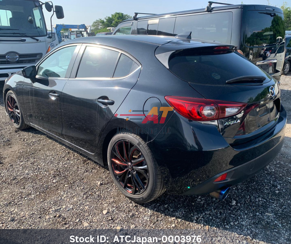 2015 Mazda Axela